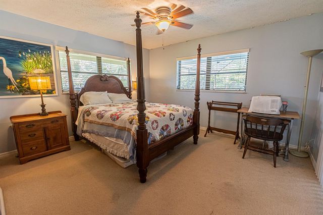2814 SE Calvin Street, Port St. Lucie, FL 34952