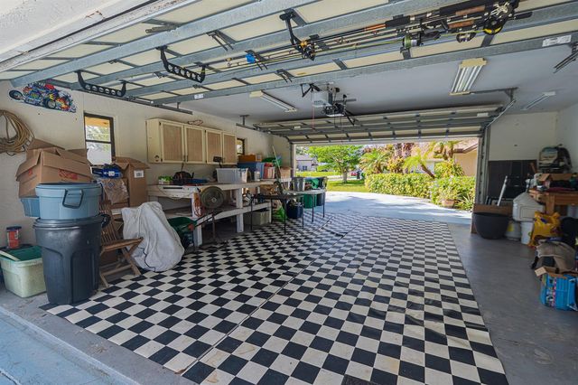 2814 SE Calvin Street, Port St. Lucie, FL 34952