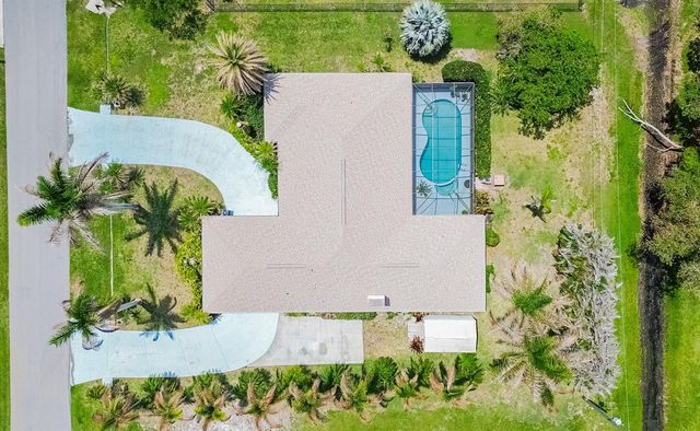 2814 SE Calvin Street, Port St. Lucie, FL 34952