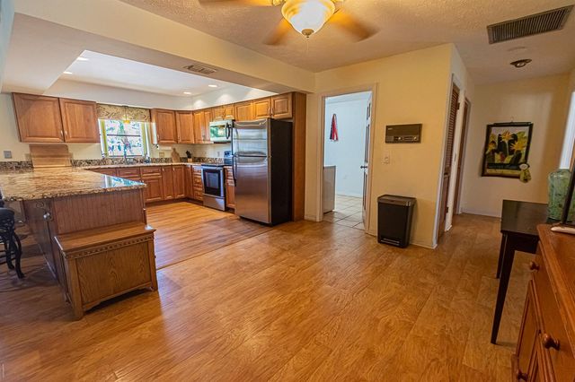 2814 SE Calvin Street, Port St. Lucie, FL 34952