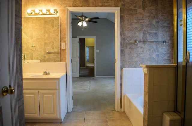 3132 Delaford Drive, Carrollton, TX 75007