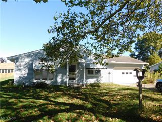 15648 Elmwood Street, Middlefield, OH 44062