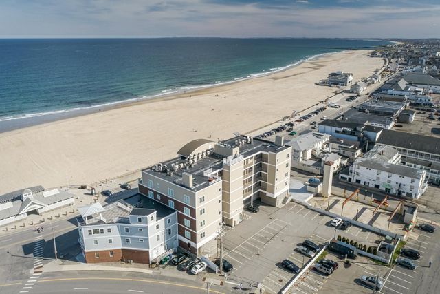 275 Ocean Blvd Unit 303, Hampton, NH 03842