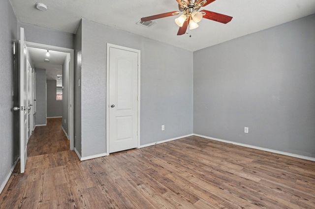 242 Turning Tree Road, Wilmer, TX 75172
