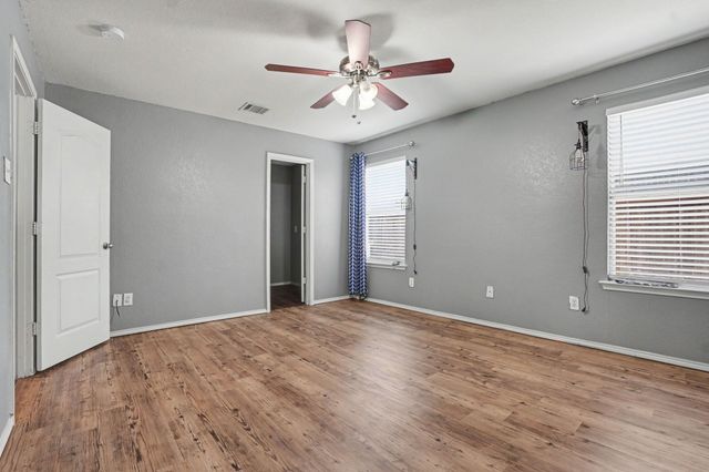 242 Turning Tree Road, Wilmer, TX 75172