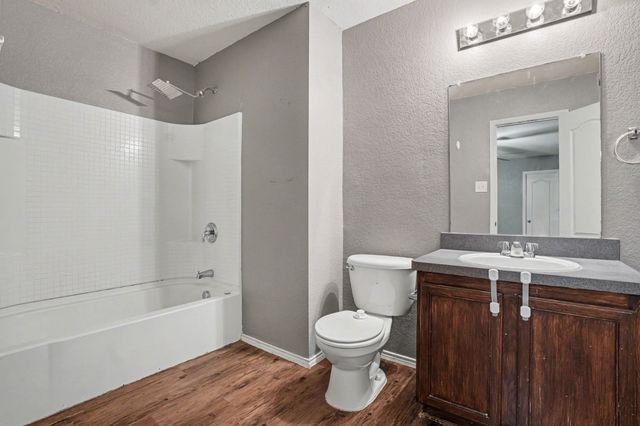 242 Turning Tree Road, Wilmer, TX 75172