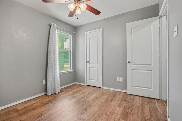 242 Turning Tree Road, Wilmer, TX 75172