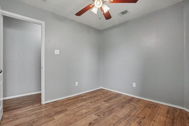 242 Turning Tree Road, Wilmer, TX 75172