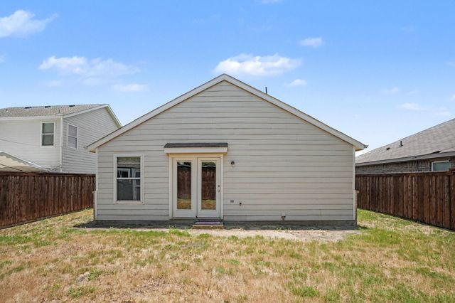 242 Turning Tree Road, Wilmer, TX 75172