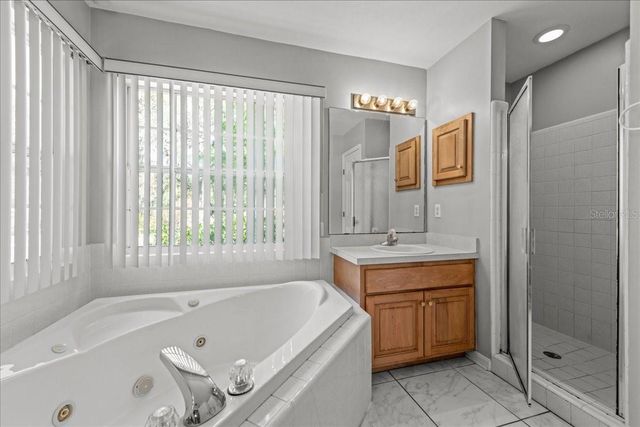 11737 CREEK DRIVE, Alachua, FL 32615