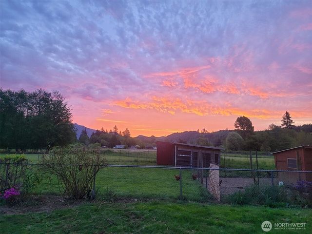 136 Mule Drive, Glenoma, WA 98336