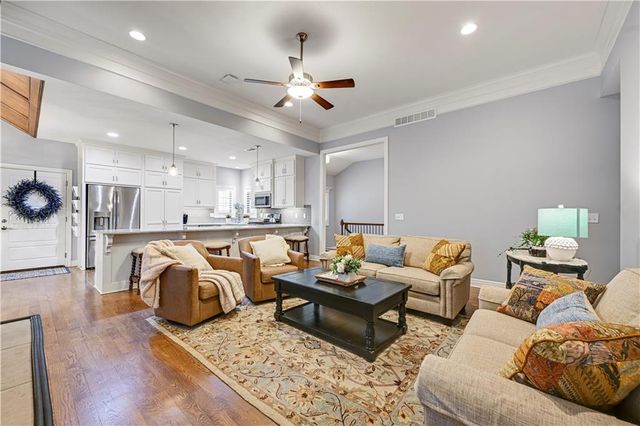 14761 Meadow Lane, Leawood, KS 66224