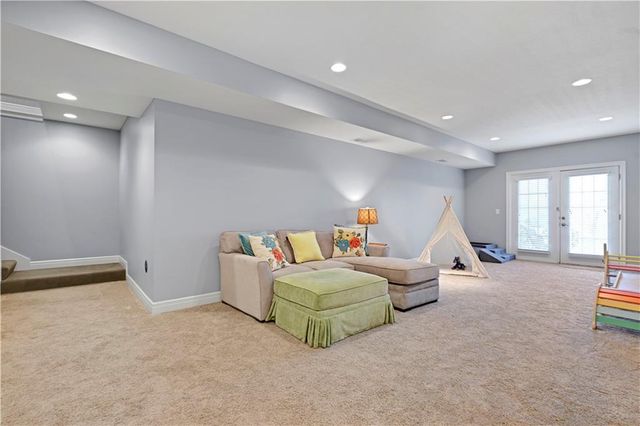 14761 Meadow Lane, Leawood, KS 66224