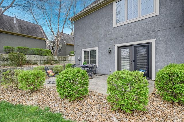 14761 Meadow Lane, Leawood, KS 66224