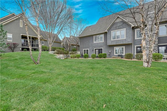14761 Meadow Lane, Leawood, KS 66224
