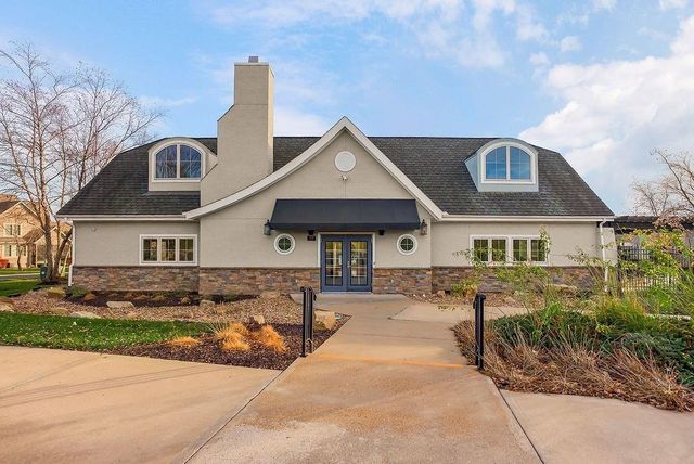 14761 Meadow Lane, Leawood, KS 66224
