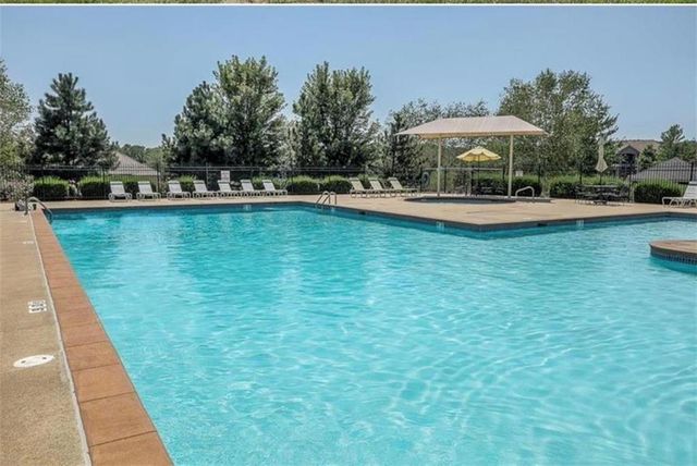 14761 Meadow Lane, Leawood, KS 66224