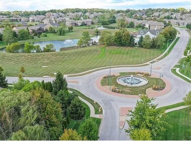 14761 Meadow Lane, Leawood, KS 66224