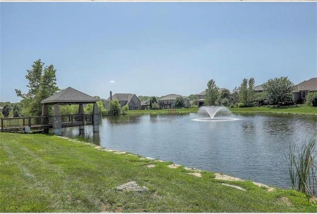 14761 Meadow Lane, Leawood, KS 66224