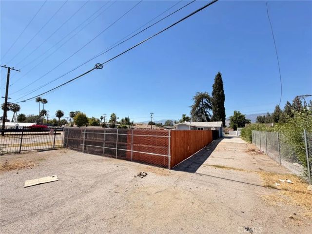215 W 23rd, San Bernardino, CA 92405