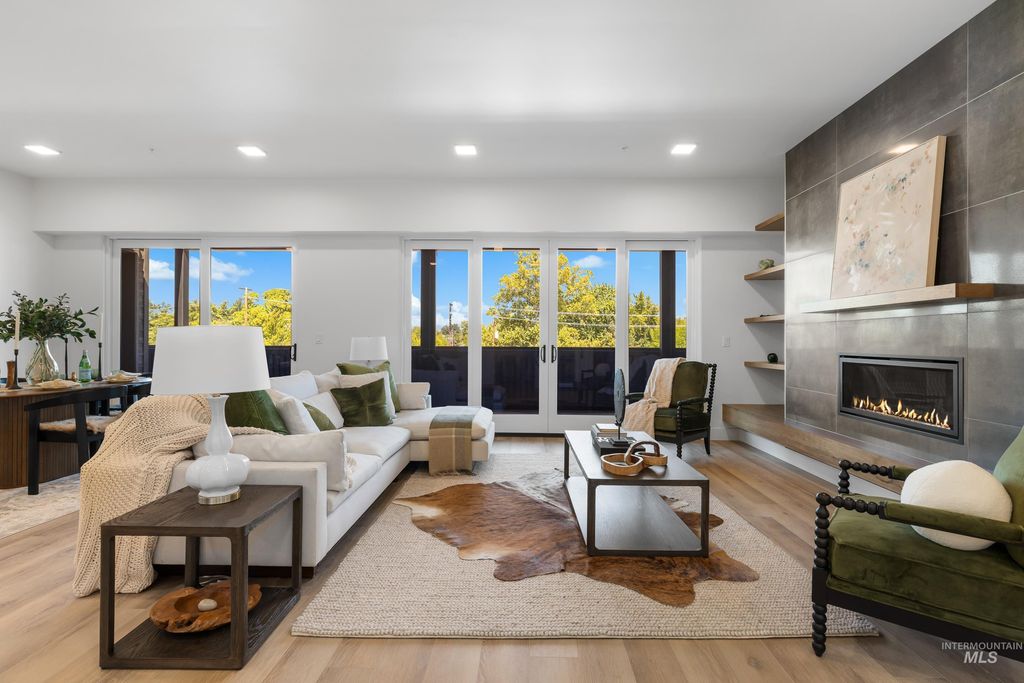 55 E State St 304, Eagle, ID 83616