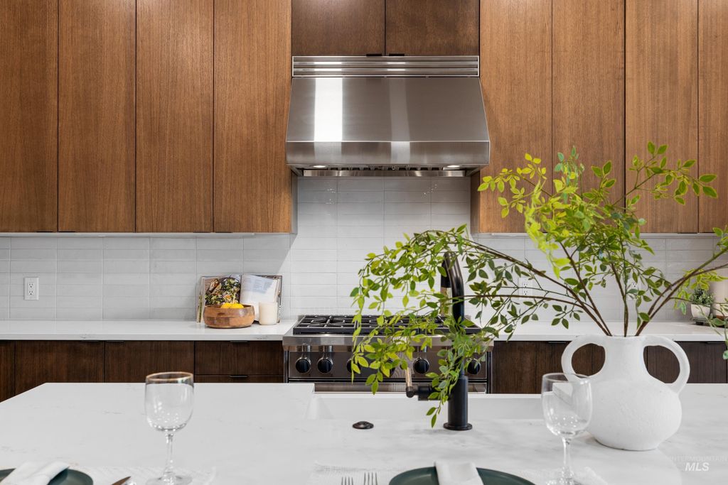 55 E State St 304, Eagle, ID 83616 photo 5