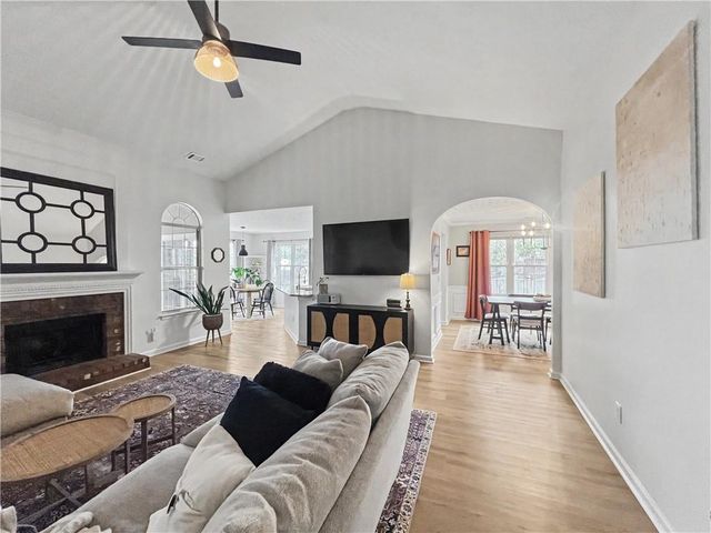 1906 Newpark Court NW, Acworth, GA 30101