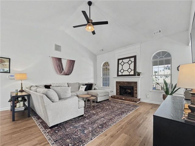 1906 Newpark Court NW, Acworth, GA 30101