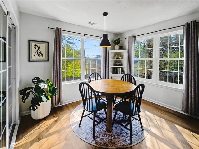 1906 Newpark Court NW, Acworth, GA 30101