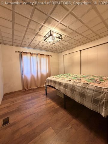 1849 Three Mile Road, Elkview, WV 25071