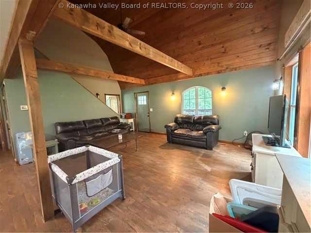 1849 Three Mile Road, Elkview, WV 25071