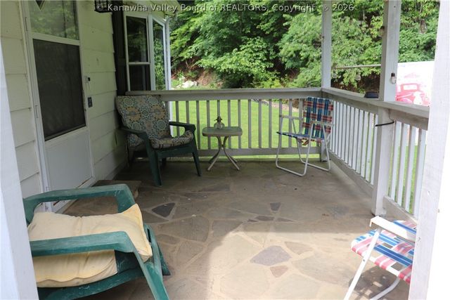 1849 Three Mile Road, Elkview, WV 25071
