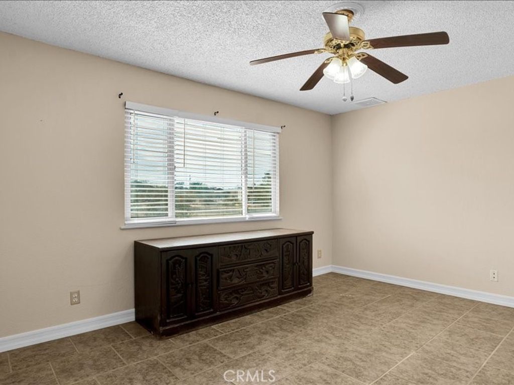 Image 11 of property listing at 5567 Baileya, 29 Palms, CA 92277
