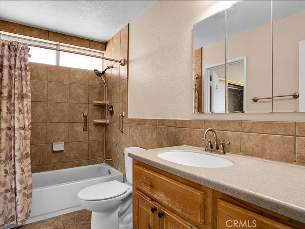 Image 17 of property listing at 5567 Baileya, 29 Palms, CA 92277