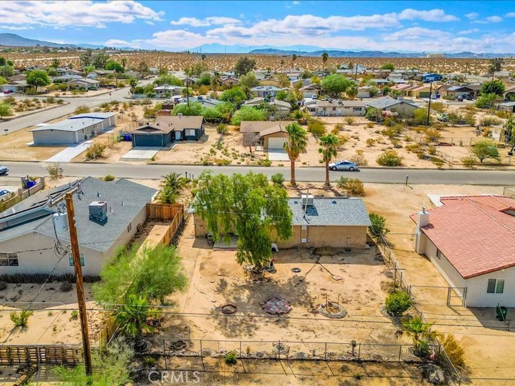 Image 29 of property listing at 5567 Baileya, 29 Palms, CA 92277