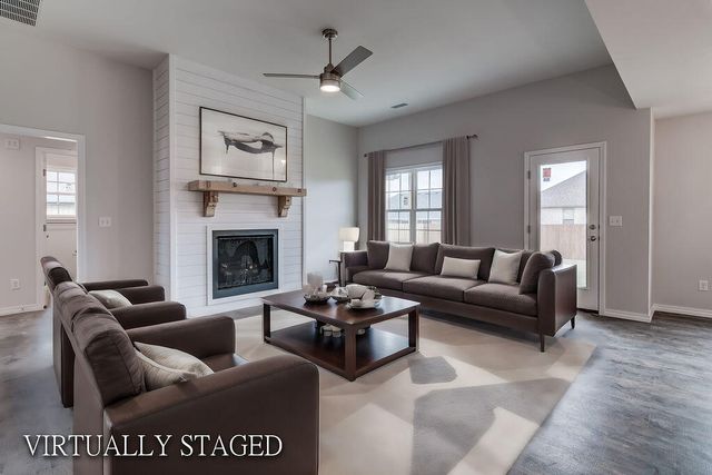 953 S Pindall Lane, Nixa, MO 65714