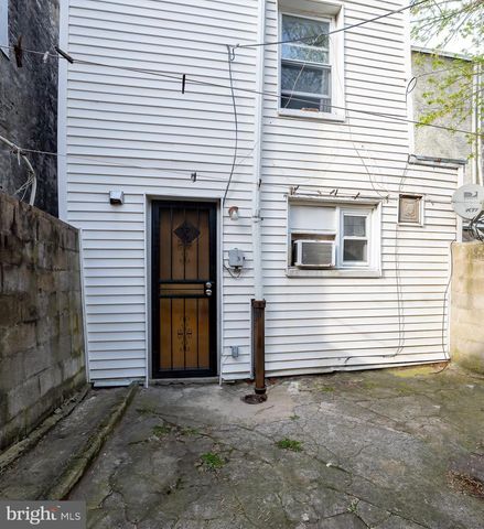 420 MANTON ST, Philadelphia, PA 19147