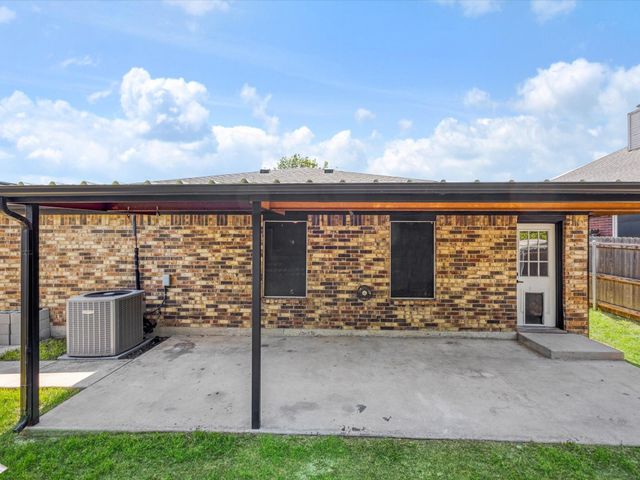 10208 Maria Drive, Fort Worth, TX 76108