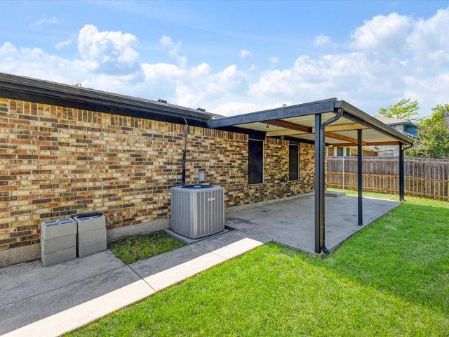 10208 Maria Drive, Fort Worth, TX 76108