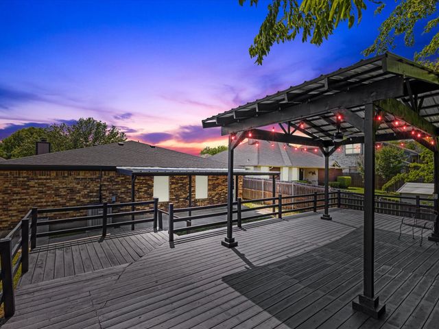 10208 Maria Drive, Fort Worth, TX 76108