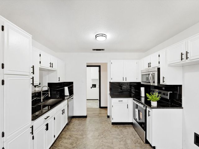 10208 Maria Drive, Fort Worth, TX 76108