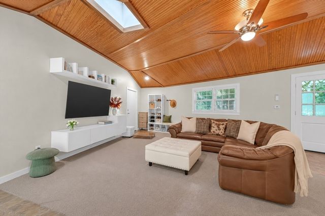 103 Newtown Road, Acton, MA 01720