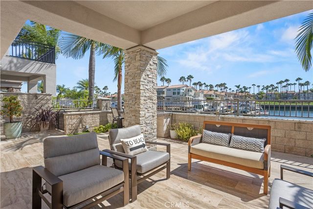 5950 Waterfront Place, Long Beach, CA 90803