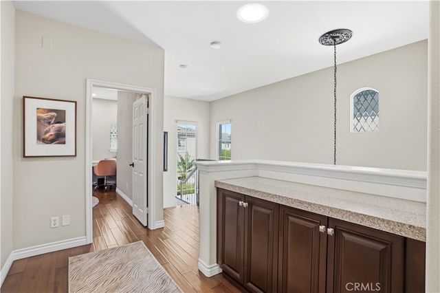 5950 Waterfront Place, Long Beach, CA 90803