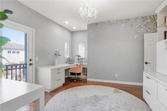 5950 Waterfront Place, Long Beach, CA 90803