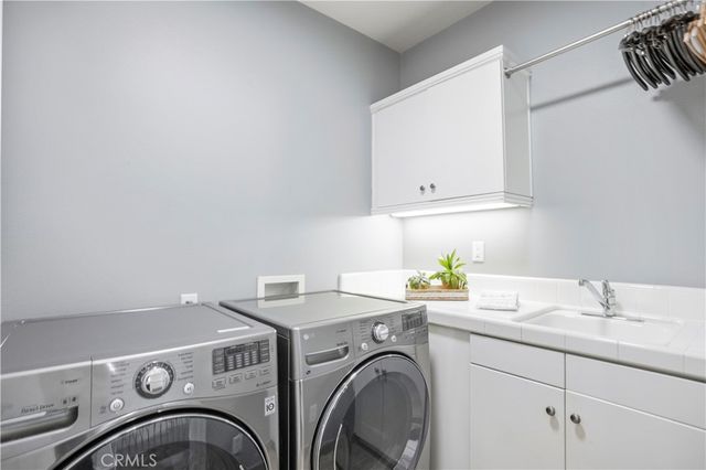 5950 Waterfront Place, Long Beach, CA 90803