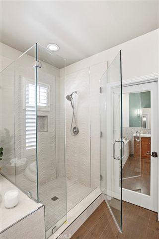 5950 Waterfront Place, Long Beach, CA 90803