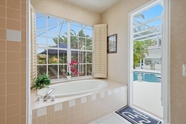 7515 EATON COURT, University Park, FL 34201