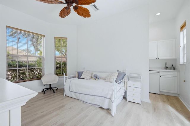 7515 EATON COURT, University Park, FL 34201