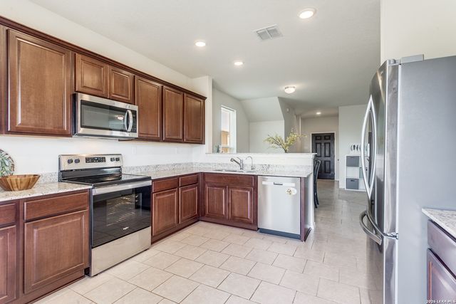 10628 RAYBURN LNDG, San Antonio, TX 78252